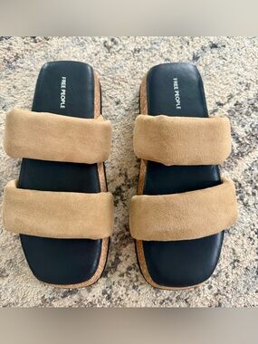 Free People sandals women Fairmount Flared Footbed Tan Suede. Size:8 New in box.